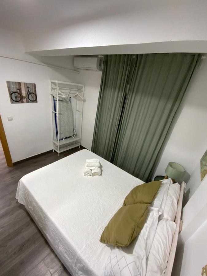 Mendoza Apartamentos Малага Экстерьер фото
